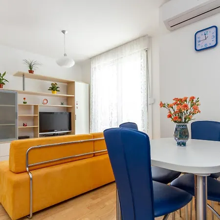 Great Near Beach And Old Town Appartement *